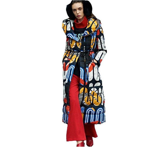 南京國(guó)內(nèi)一線(xiàn)品牌女裝尾貨 深圳衣有范服飾的公益咨詢(xún)新思路